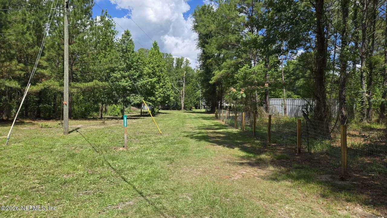 3923 Skipper Road - Photo 1