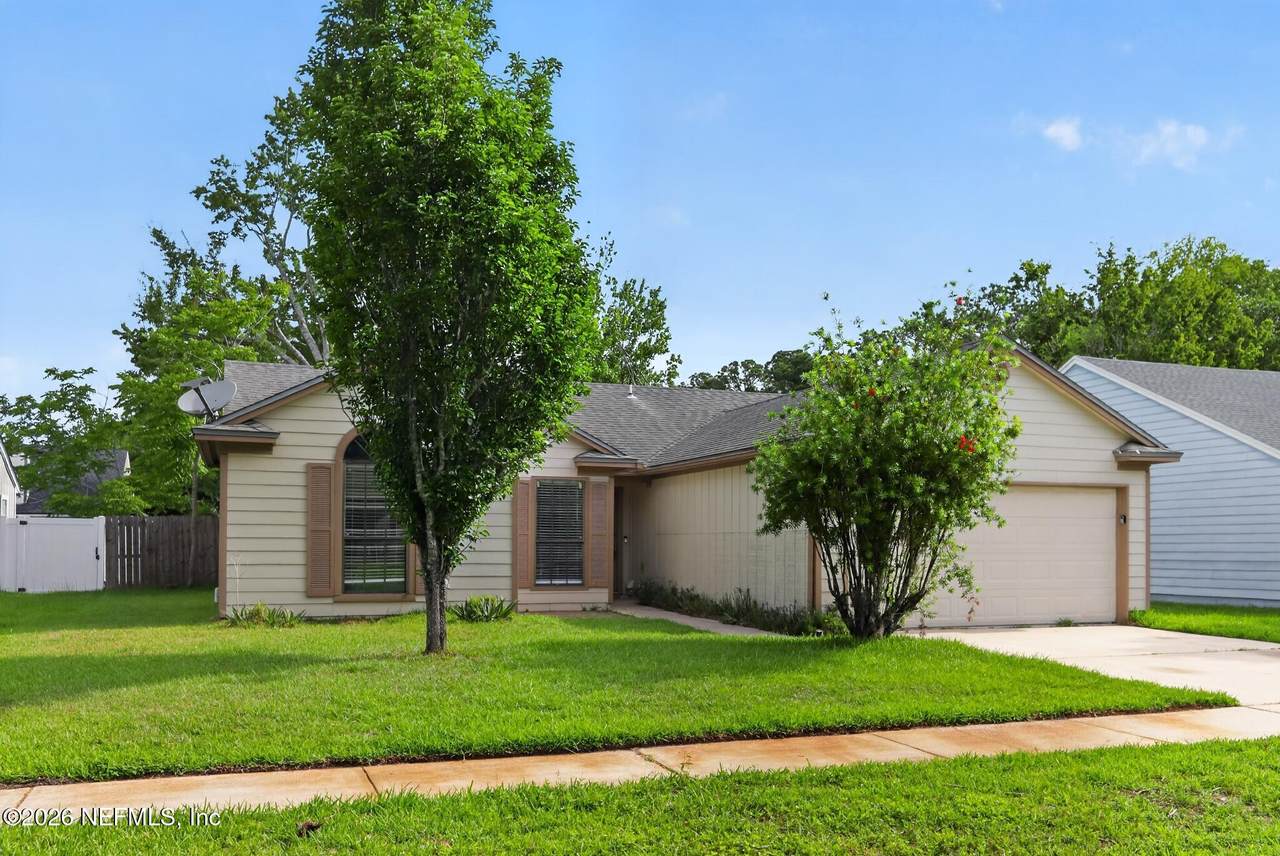 3939 English Colony Drive - Photo 1