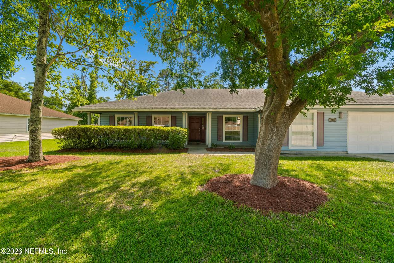 12160 Banyan Tree Drive - Photo 1