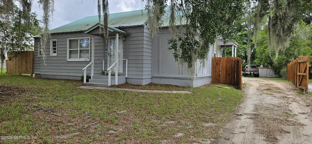 2416 Crill Avenue - Photo 1
