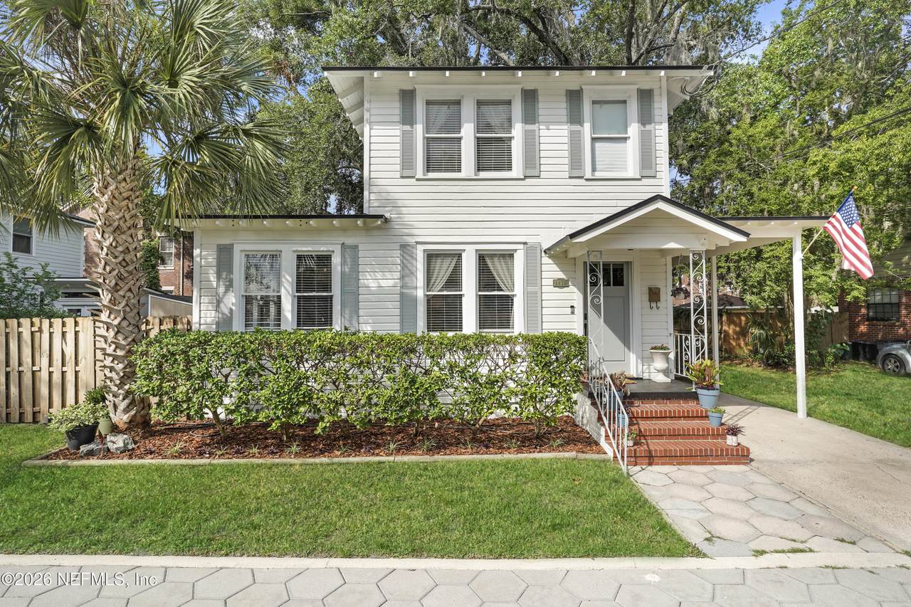 1418 Donald Street - Photo 1