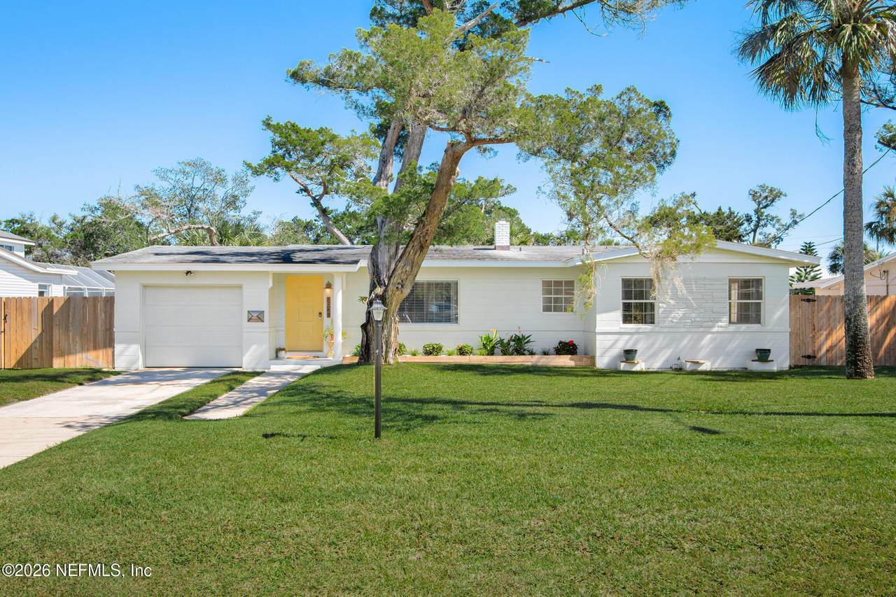 82 Coquina Avenue - Photo 1