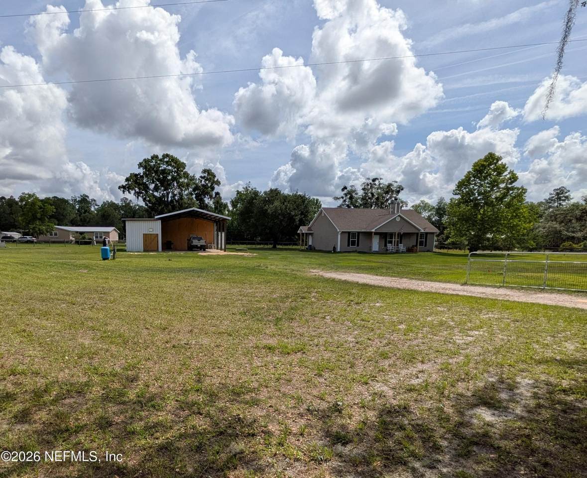 204 Comer Road - Photo 1