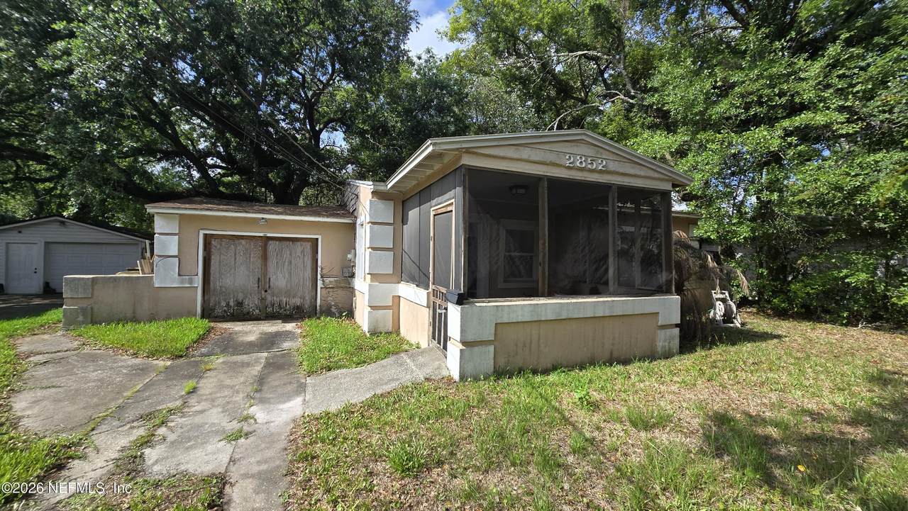2852 Ernest Street - Photo 1