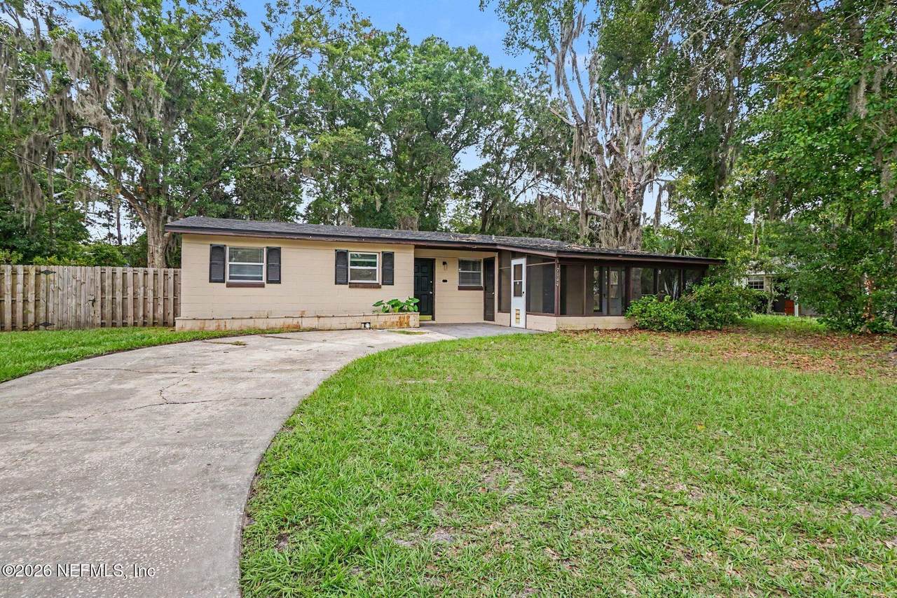7044 Red Robin Drive Drive - Photo 1