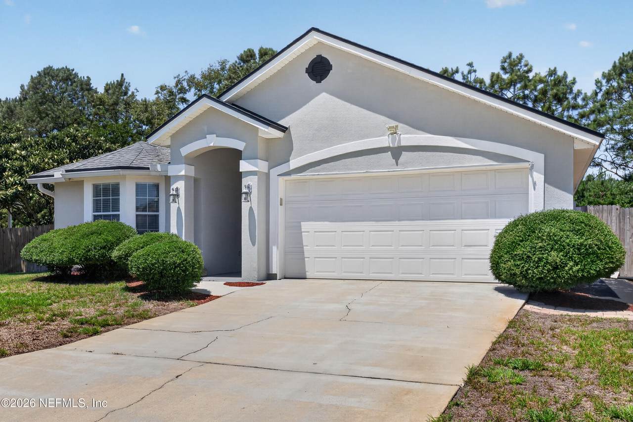 674 Scarlet View Court - Photo 1
