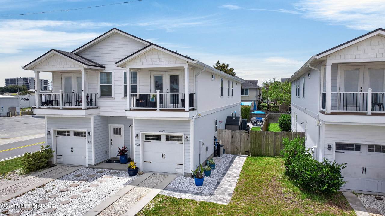 402 11TH Avenue - Photo 1