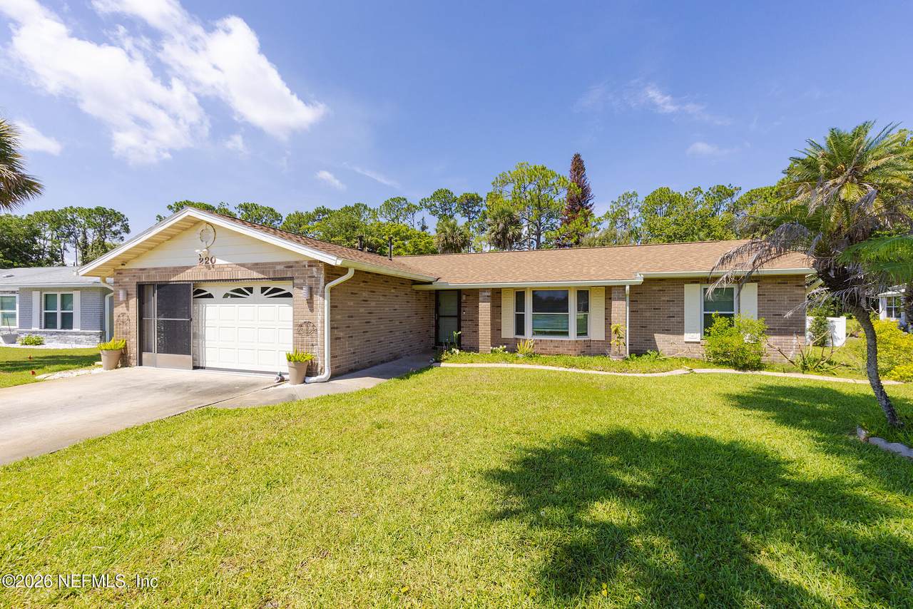 220 Yorktowne Drive - Photo 1