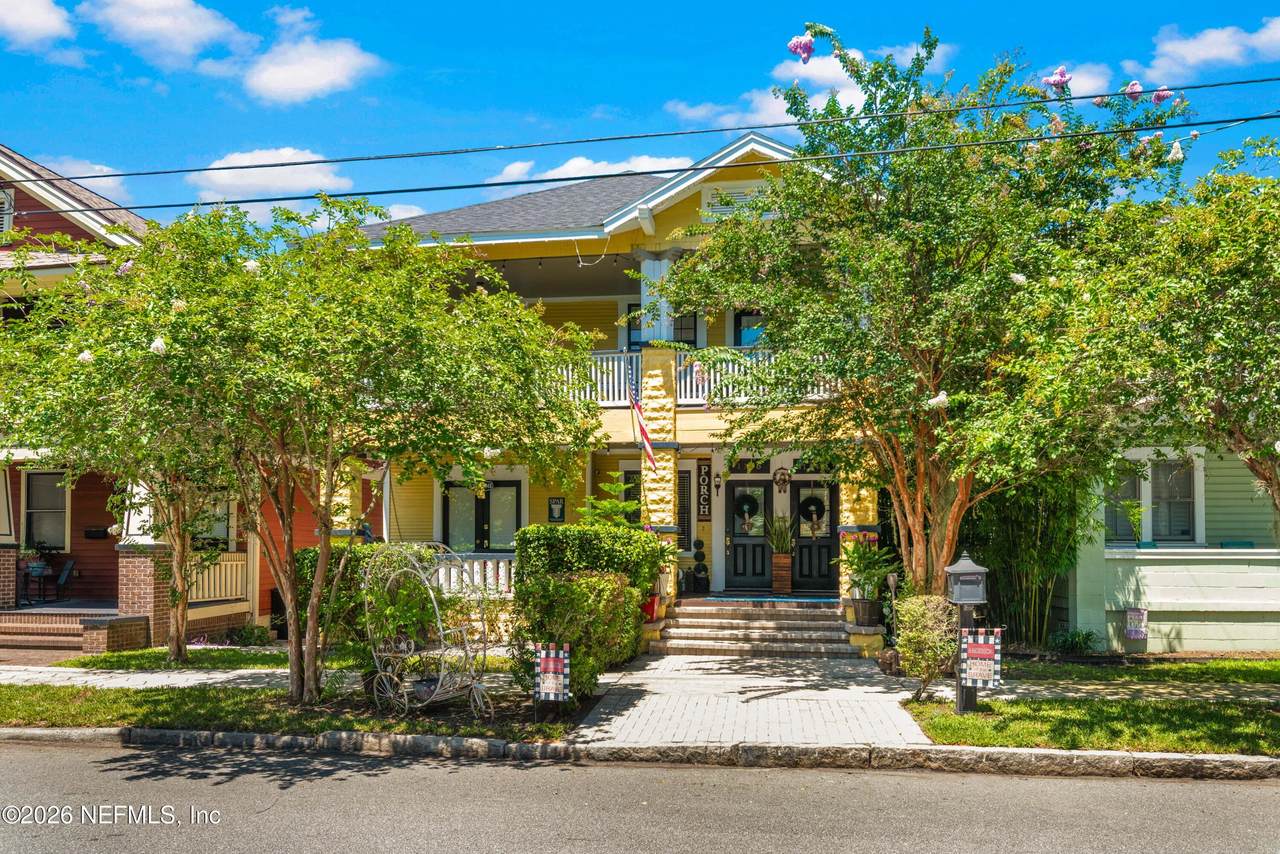 1138 Walnut Street - Photo 1