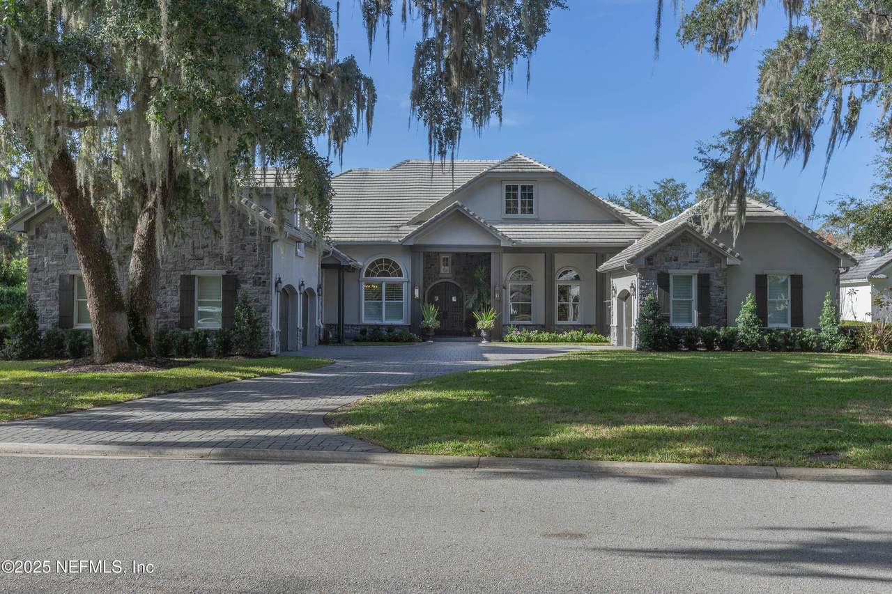169 Plantation Circle - Photo 1