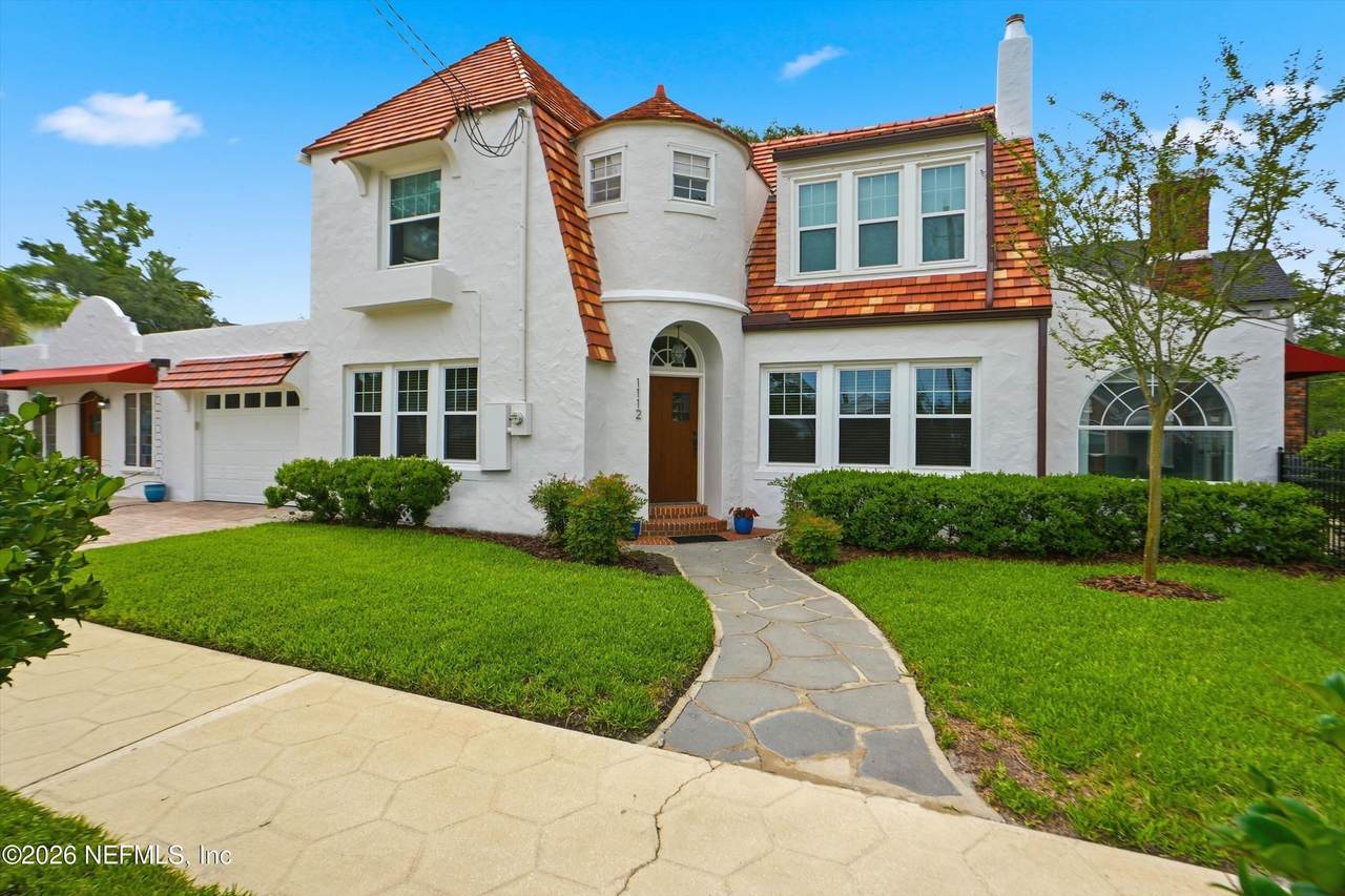 1112 Colombo Street - Photo 1
