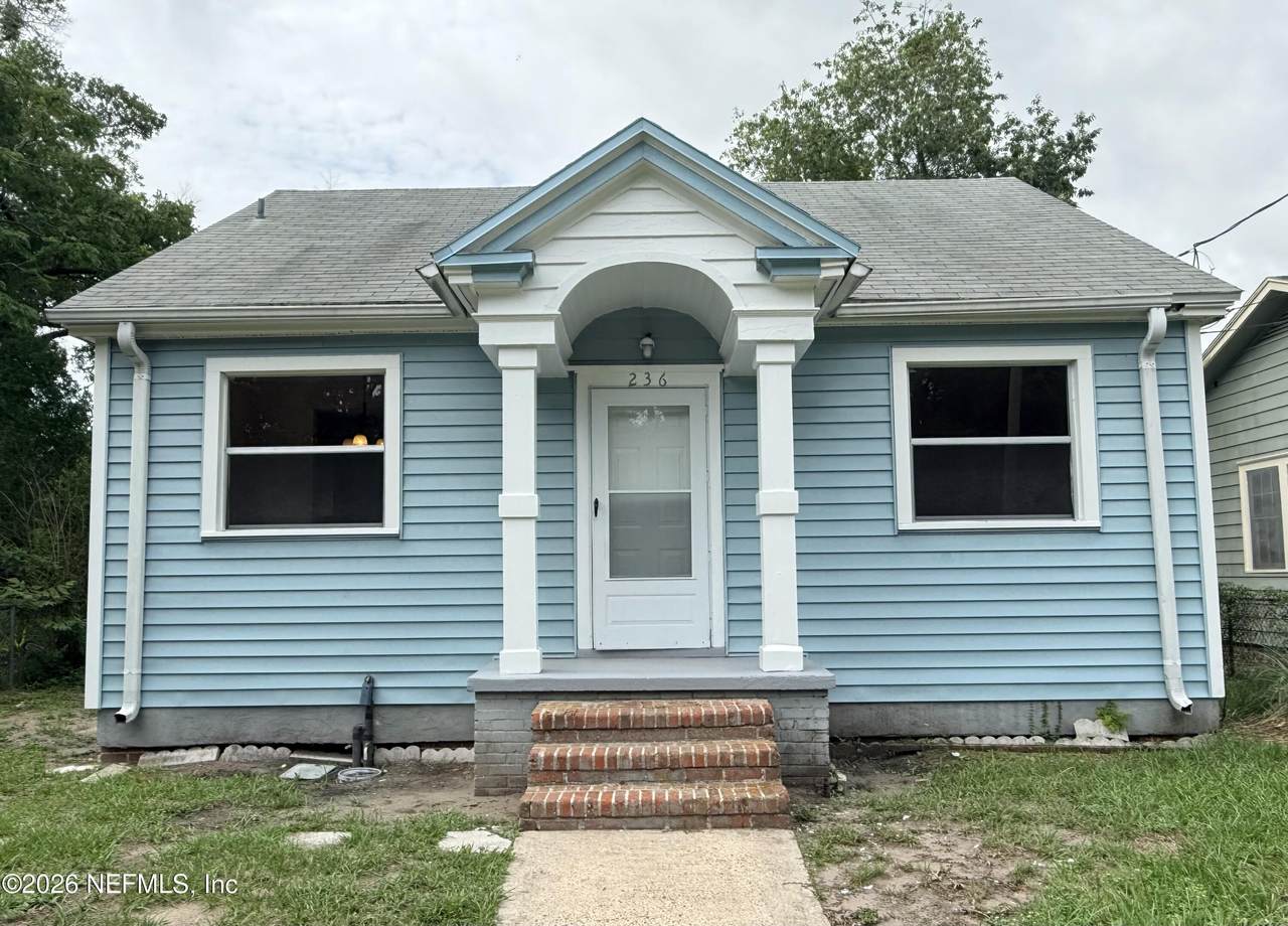 236 46TH Street - Photo 1