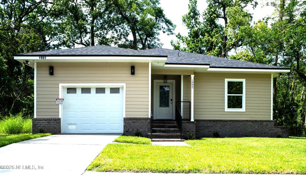 1992 20TH Street - Photo 1