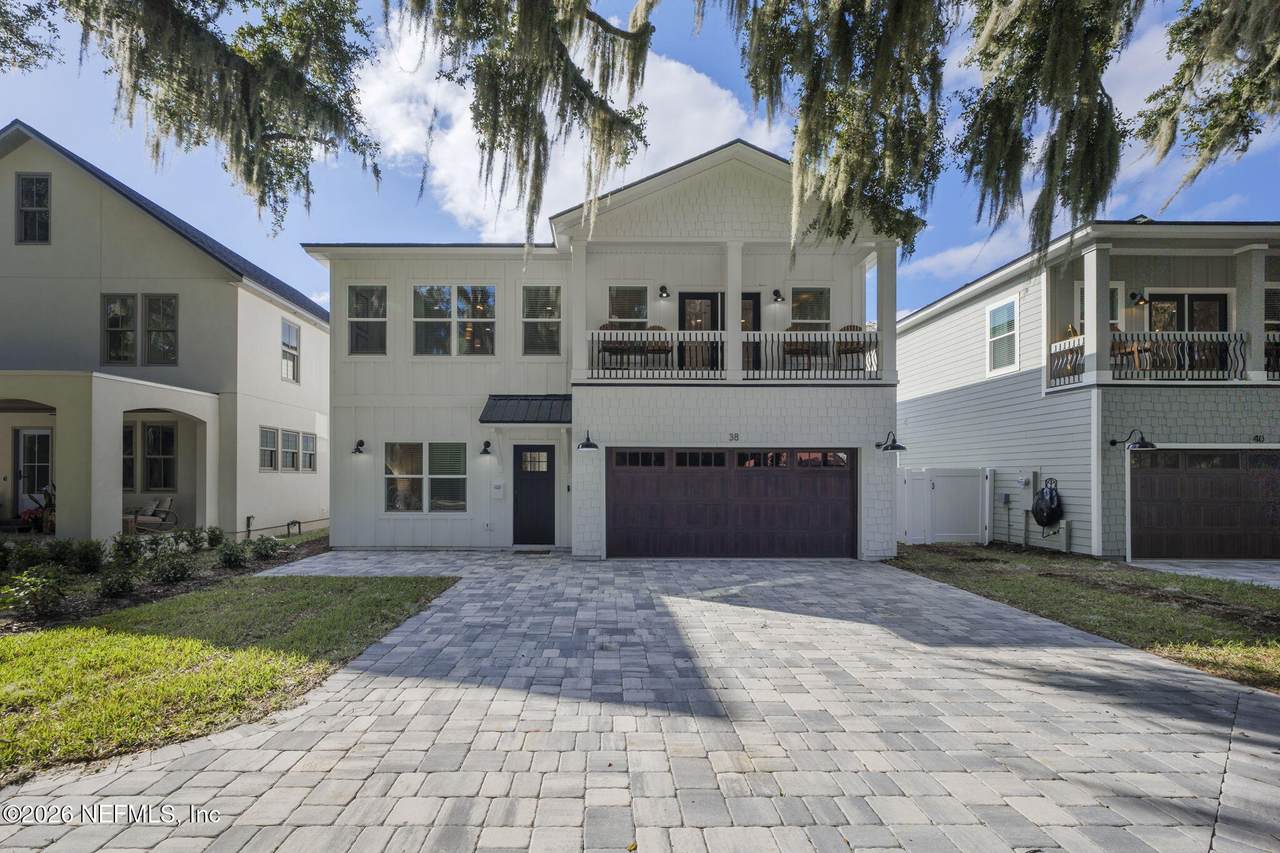 38 Magnolia Avenue - Photo 1
