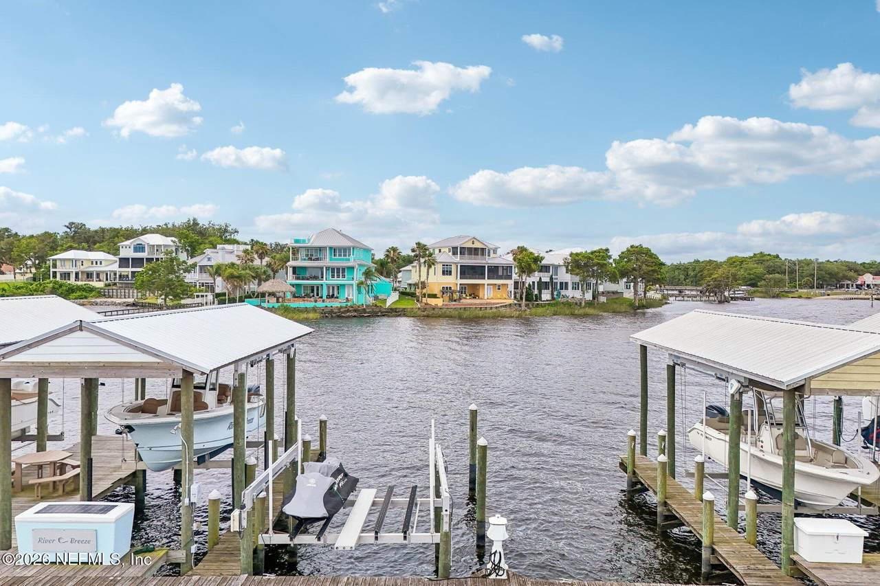 94 Yacht Club - Photo 1