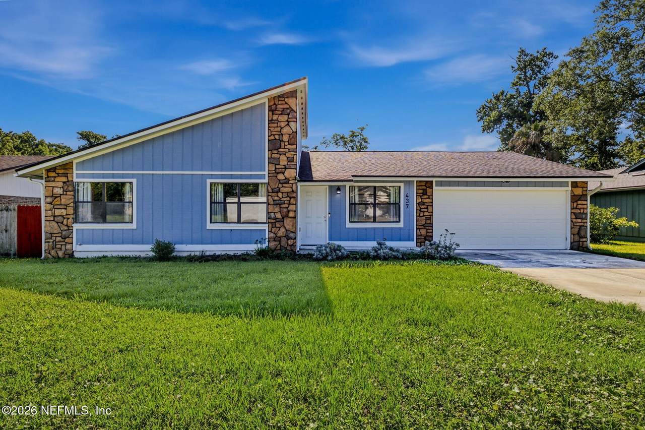 437 Hawaiian Terrace - Photo 1