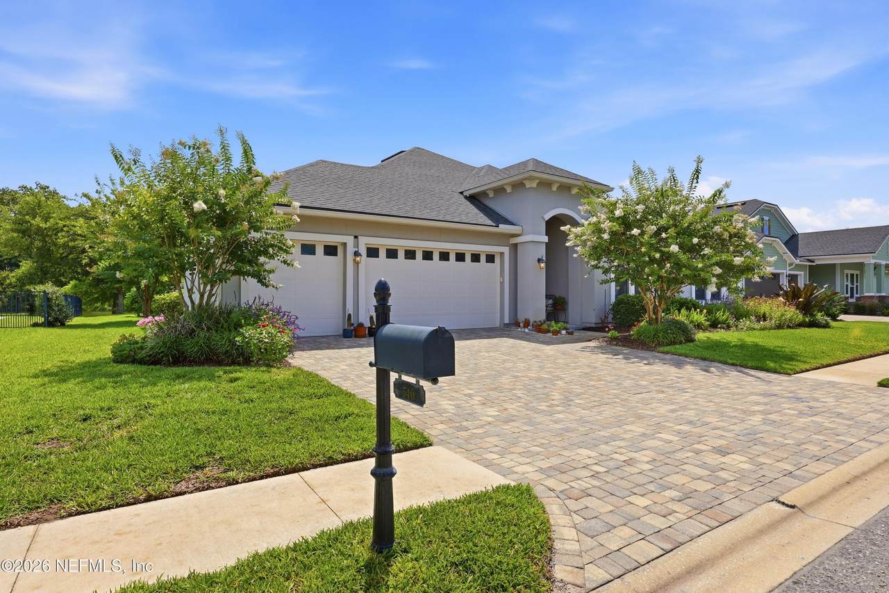 540 Pescado Drive - Photo 1