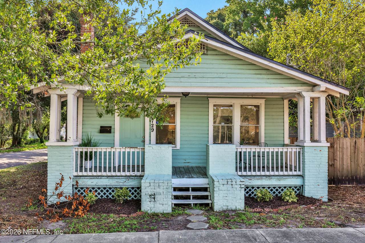 729 King Street - Photo 1