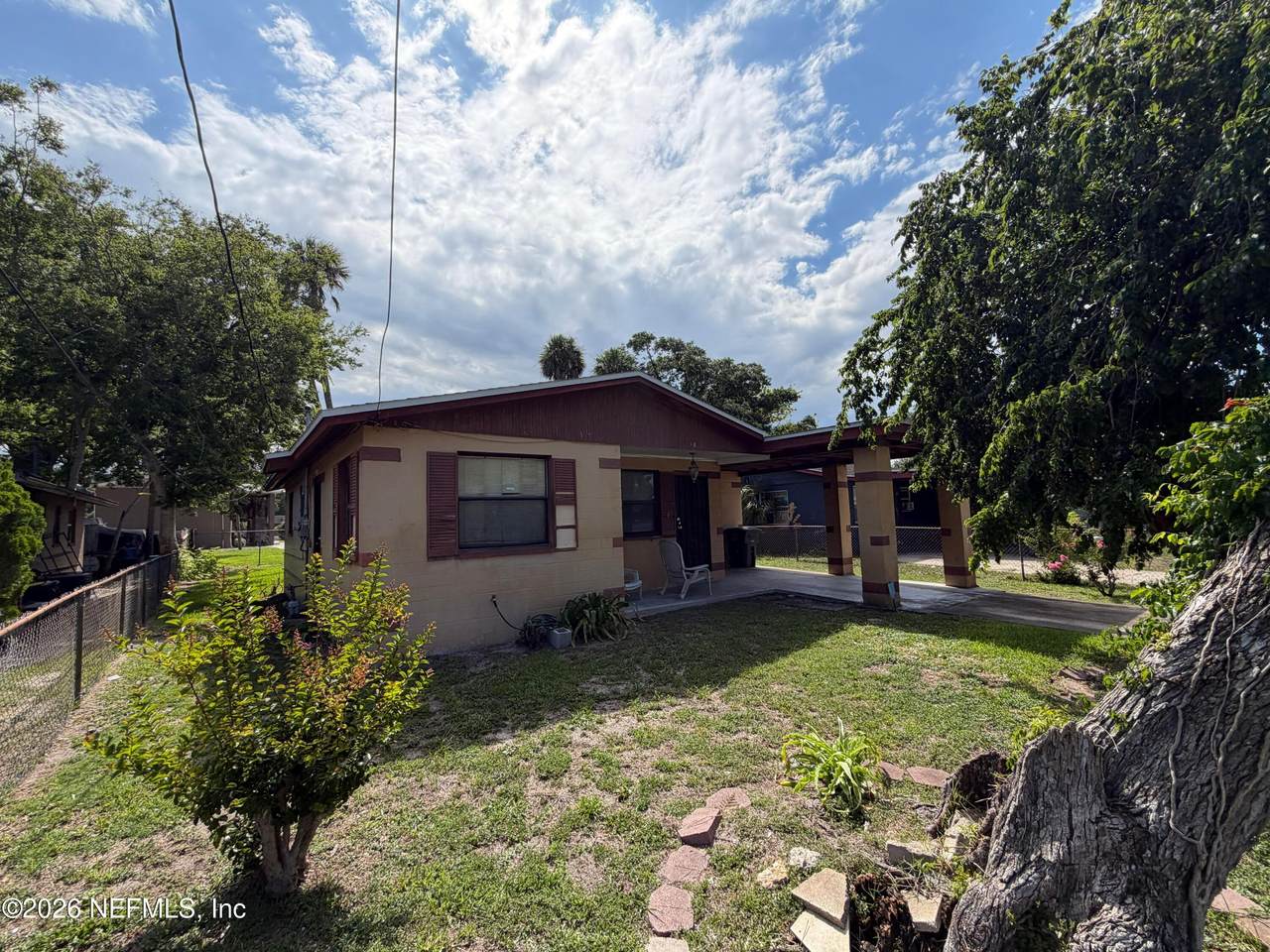 608 Caroline Street - Photo 1