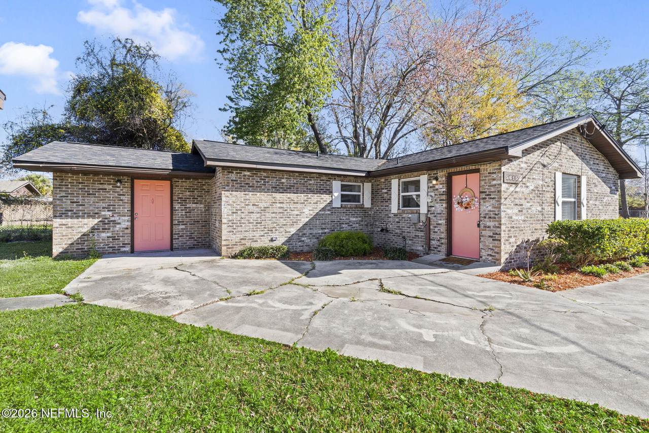 5615 Atlee Avenue - Photo 1