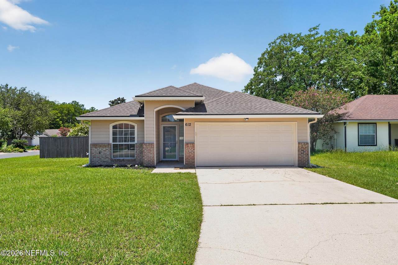 612 Abbey Court - Photo 1
