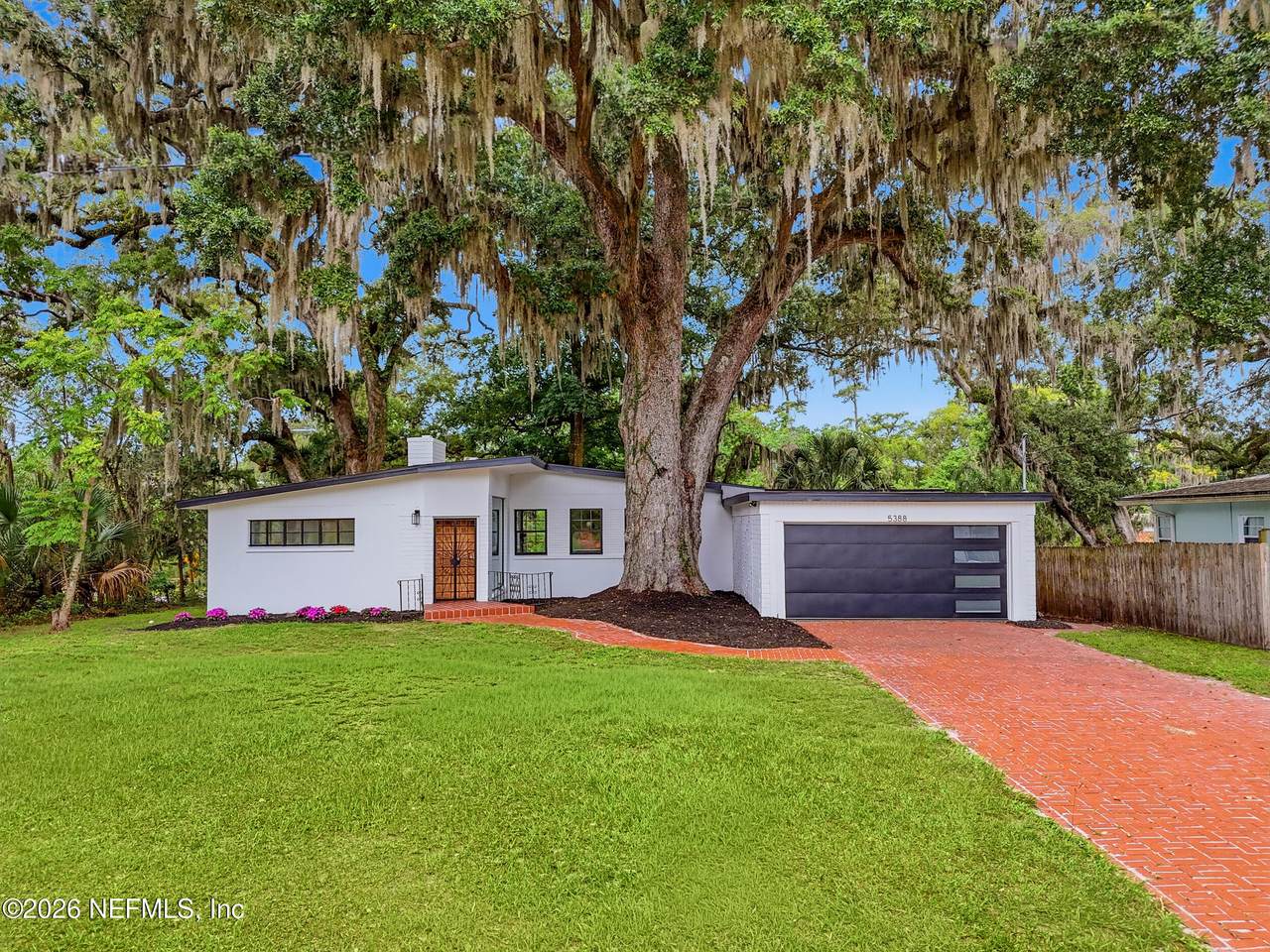 5388 Rollins Avenue - Photo 1