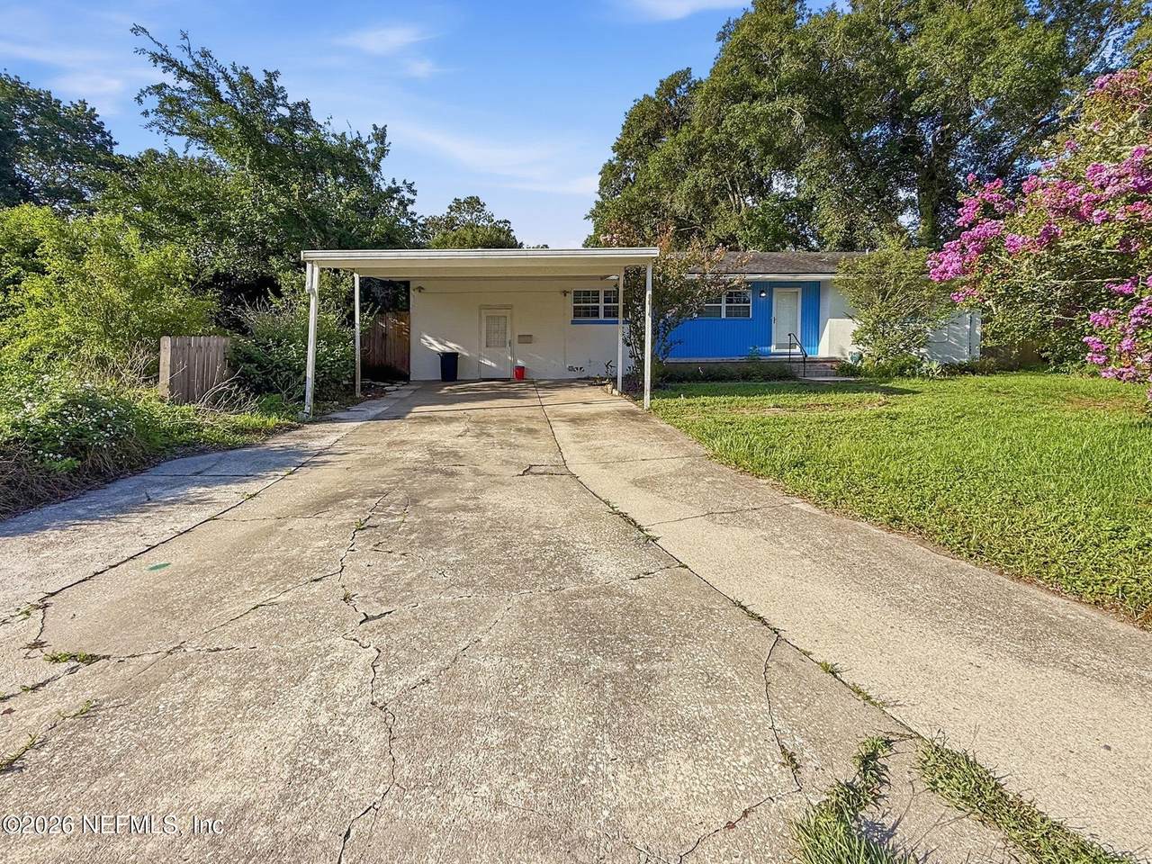 6614 Larne Avenue - Photo 1