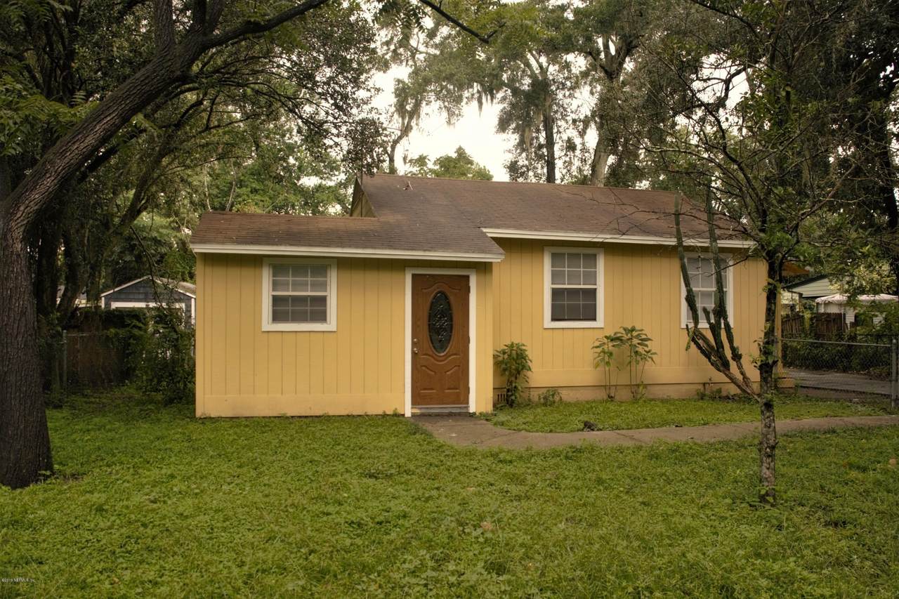 3011 Lake Shore Boulevard - Photo 1