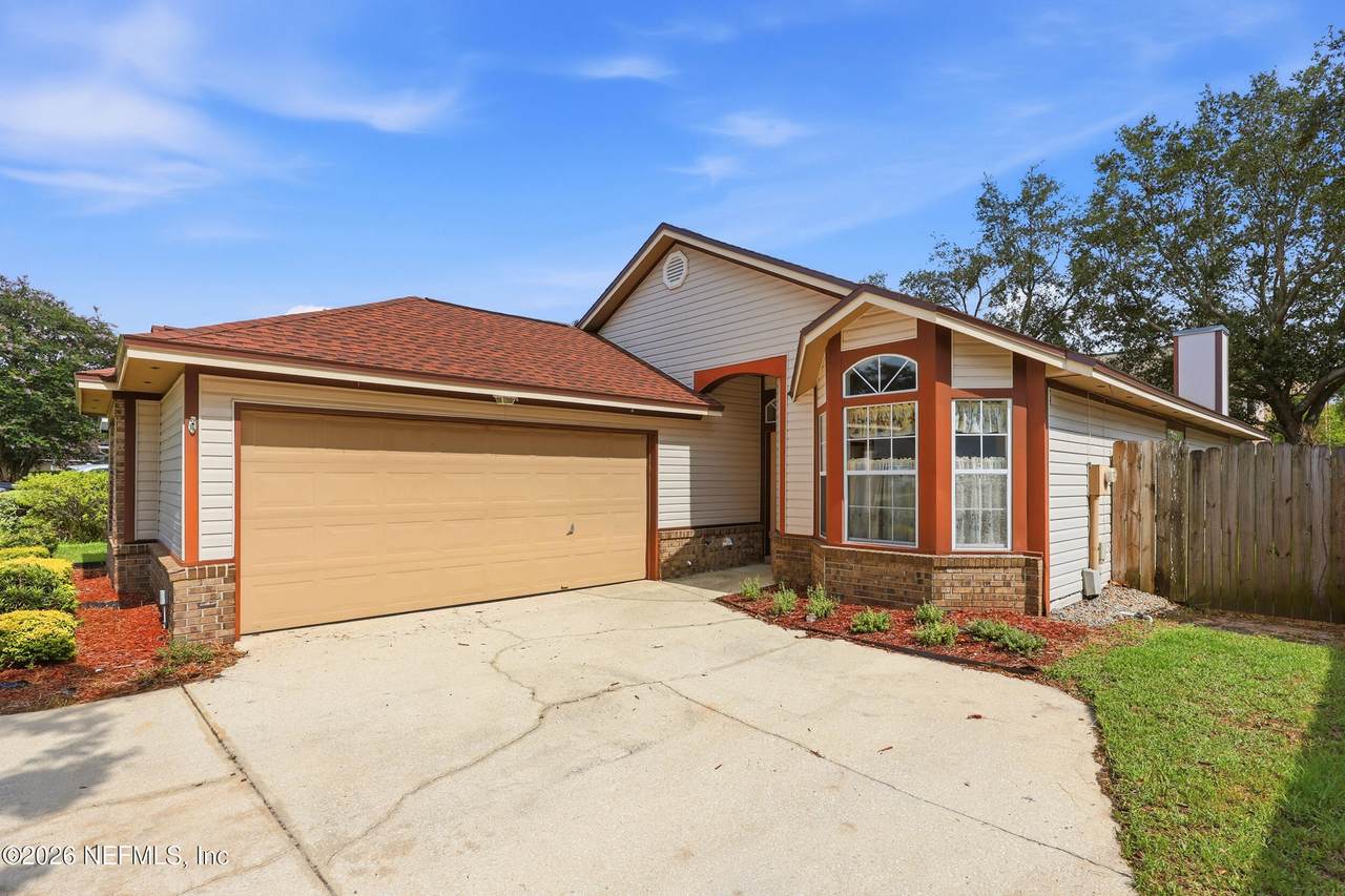 2856 Sutton Estates Circle - Photo 1