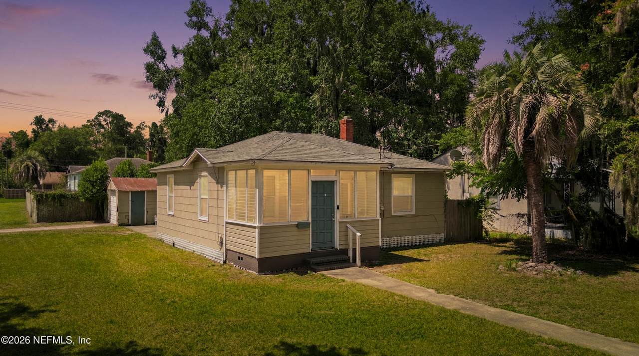 402 63RD Street - Photo 1