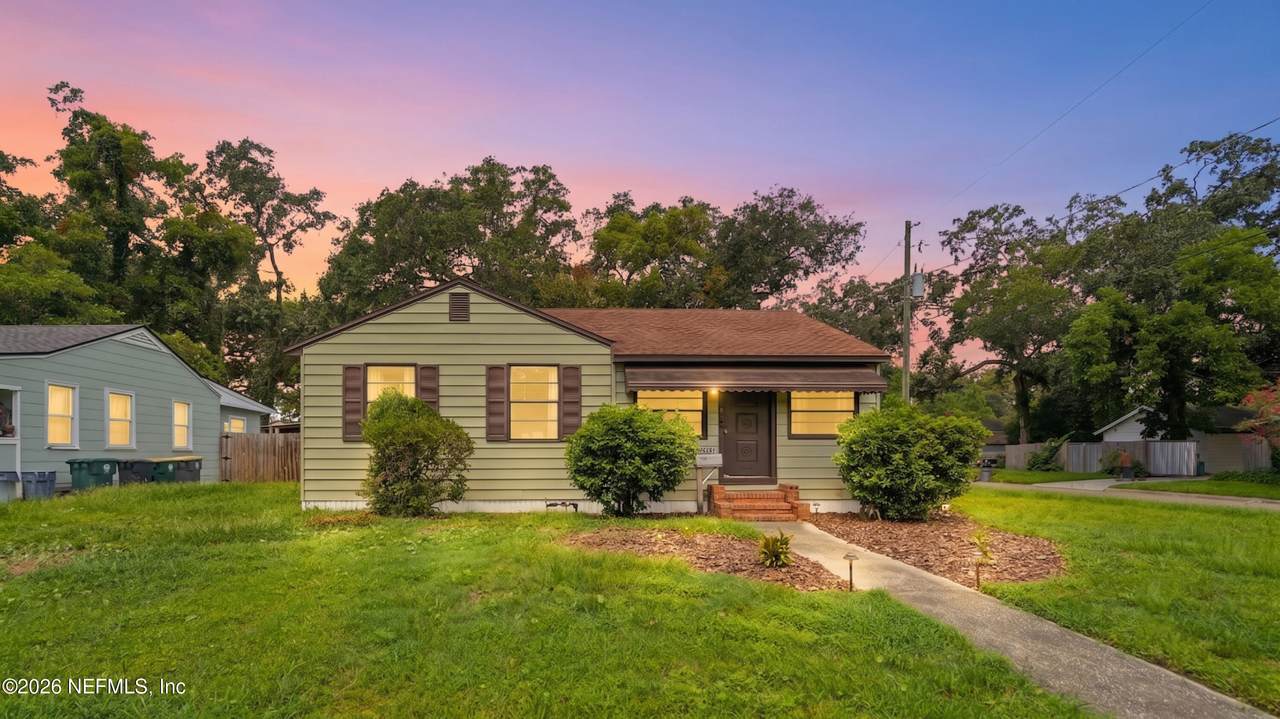 2870 Stanwood Avenue - Photo 1