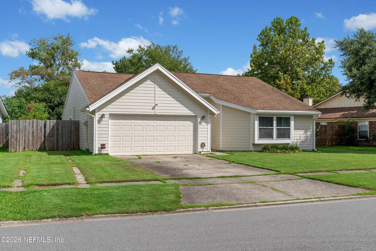 7260 Eagles Perch Drive - Photo 1