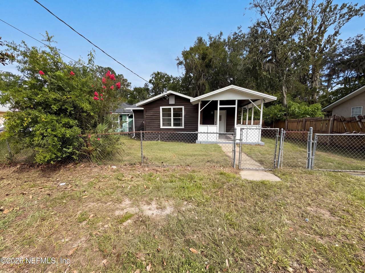 1340 Ottawa Avenue - Photo 1