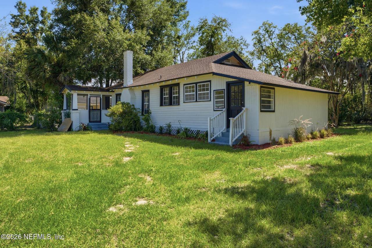 557 60TH Street - Photo 1