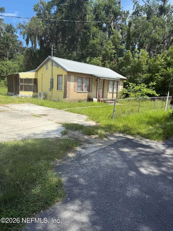 125 Tanner Terrace - Photo 1