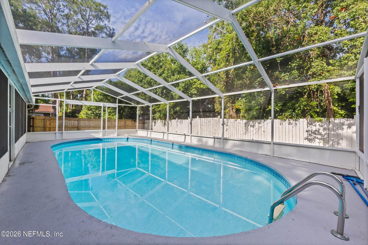 10644 La Mancha Avenue - Photo 1