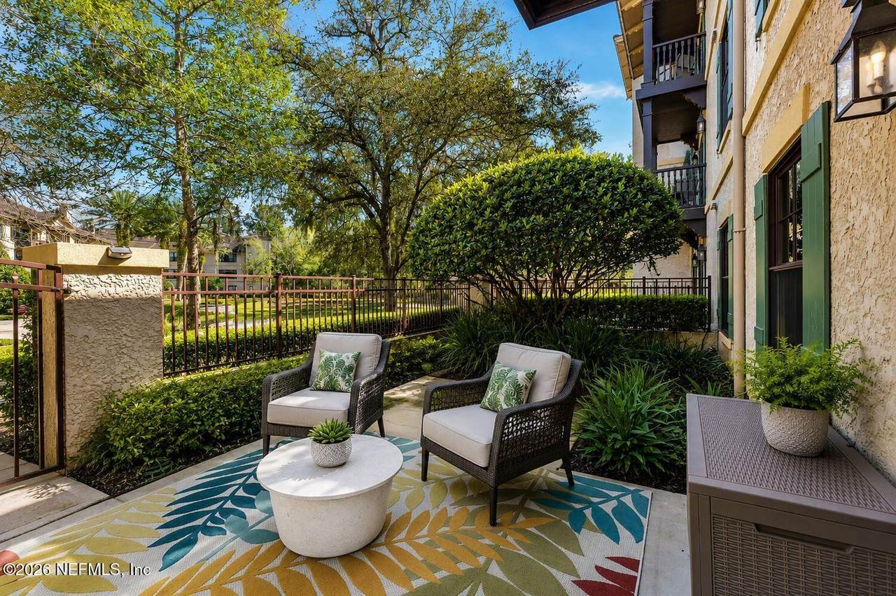 955 Registry Boulevard - Photo 1