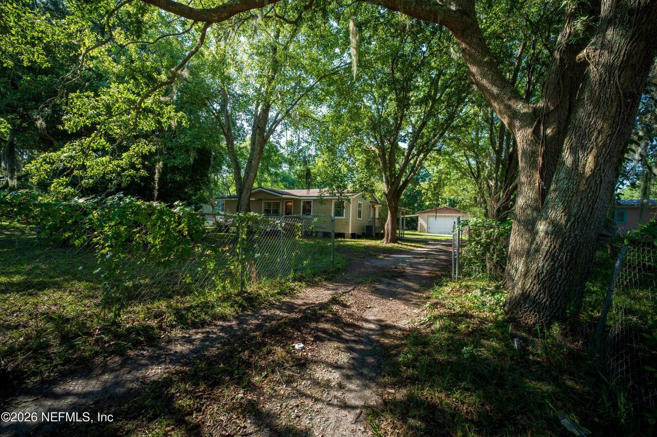 10380 Bradley Road - Photo 1