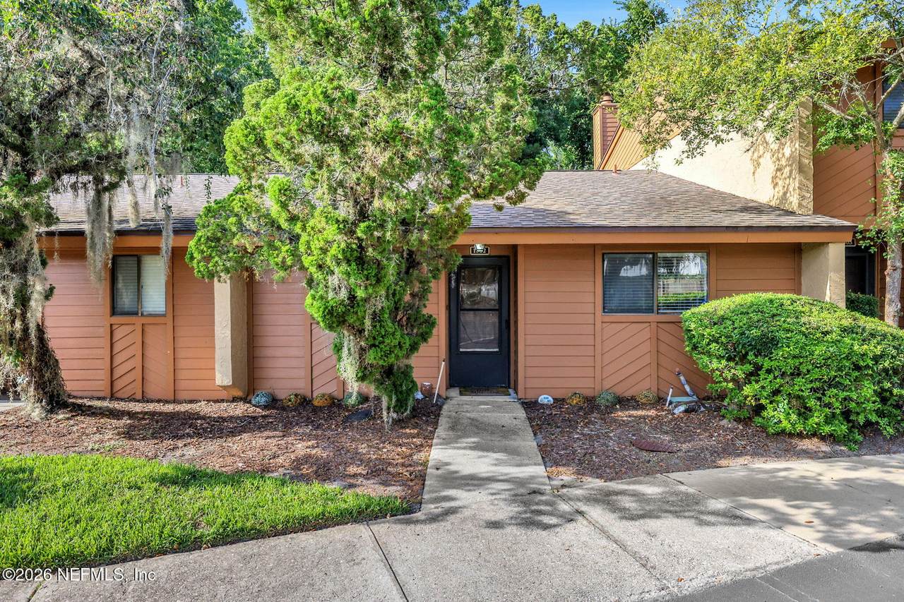 85 Debarry Avenue - Photo 1