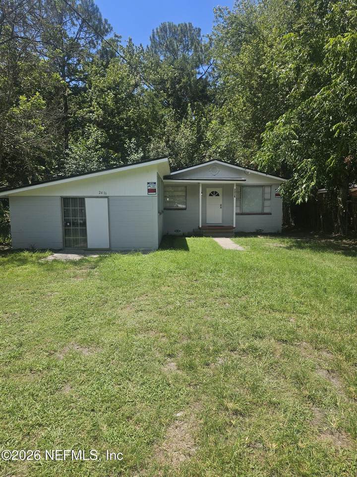 2416 Johnson Avenue - Photo 1
