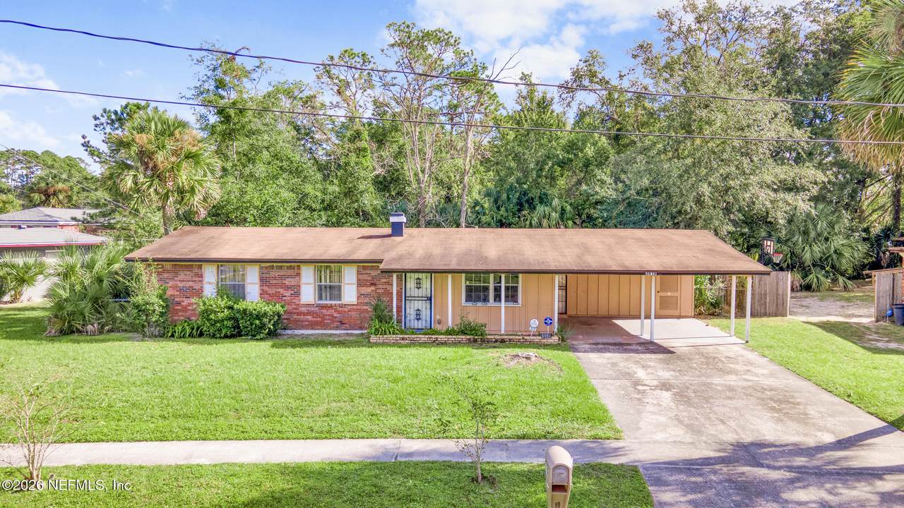 3818 Harbor View Drive - Photo 1