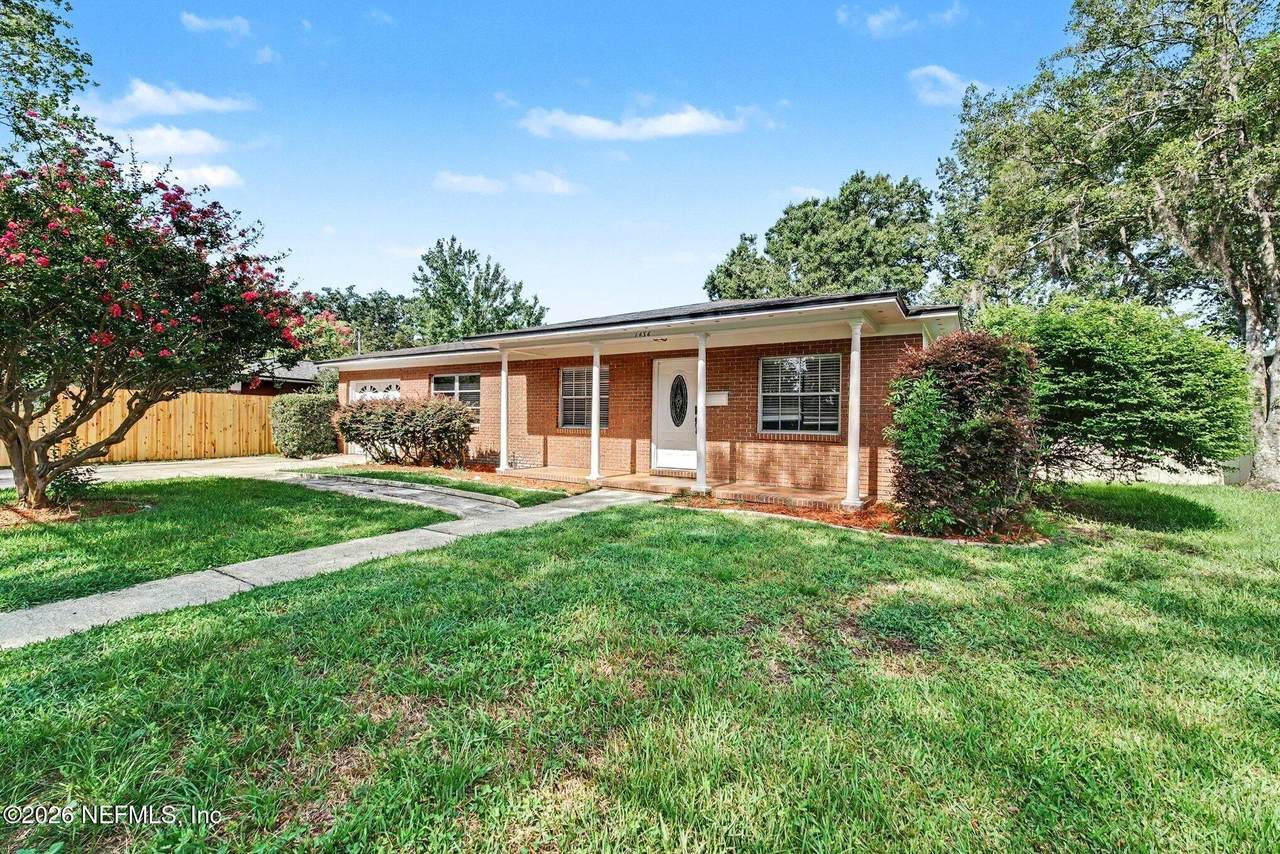 1456 Danbury Road - Photo 1