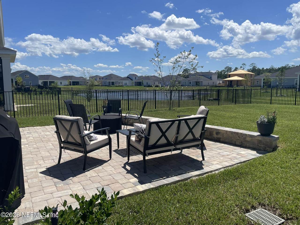 417 Hasler Avenue - Photo 1