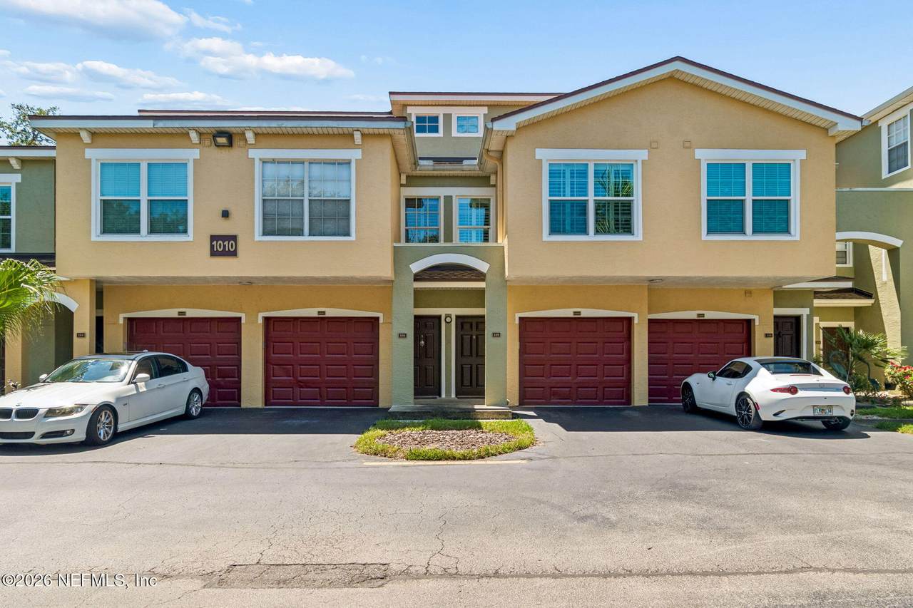 1010 Bella Vista Boulevard - Photo 1