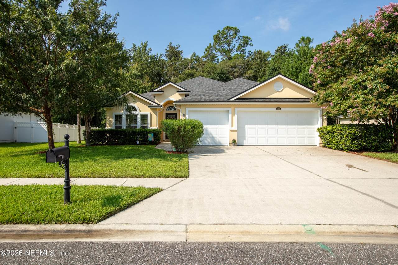 733 Kings College Drive - Photo 1
