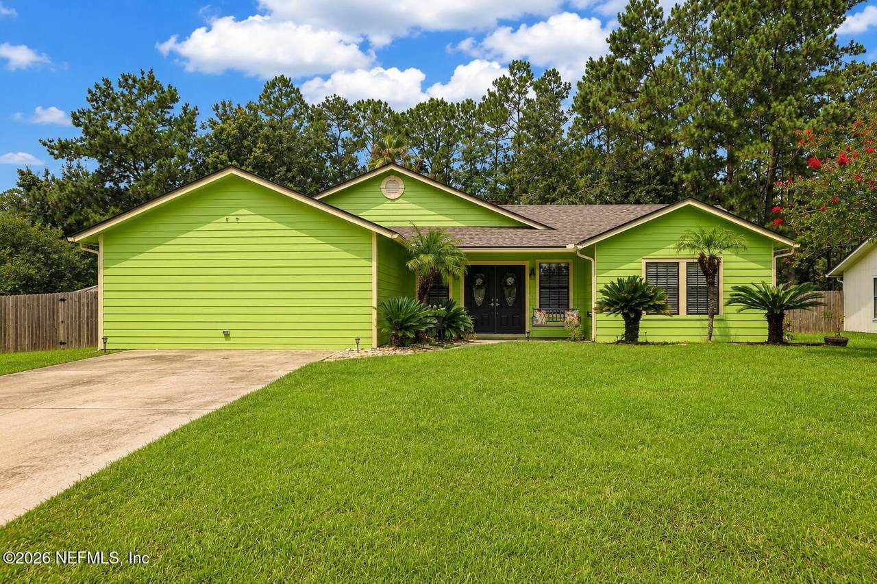 1864 Sherwood Drive - Photo 1