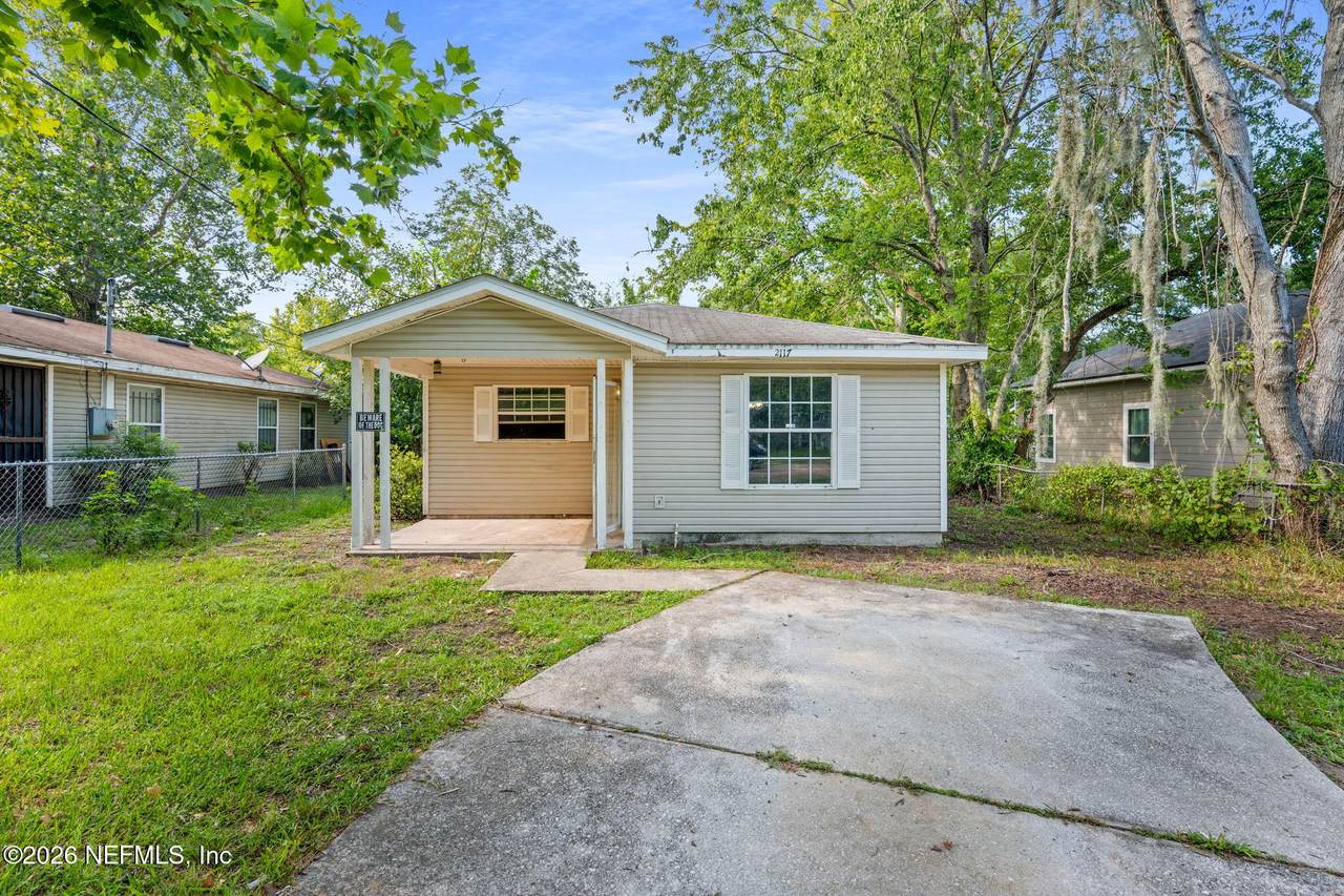 2117 39TH Street - Photo 1