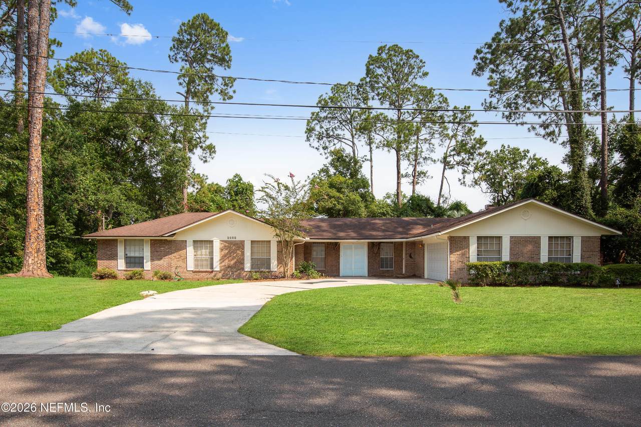 3102 Shady Drive - Photo 1
