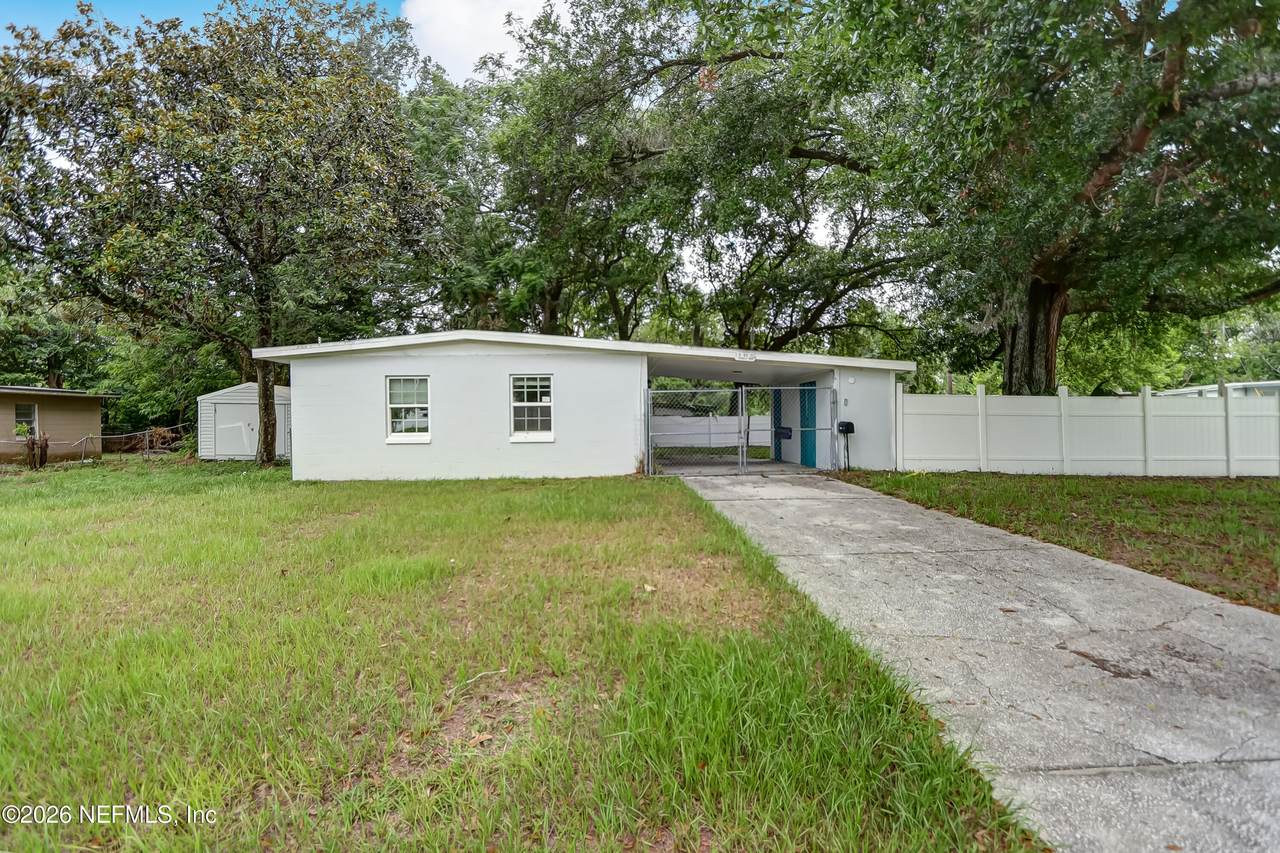 1551 Domas Drive - Photo 1