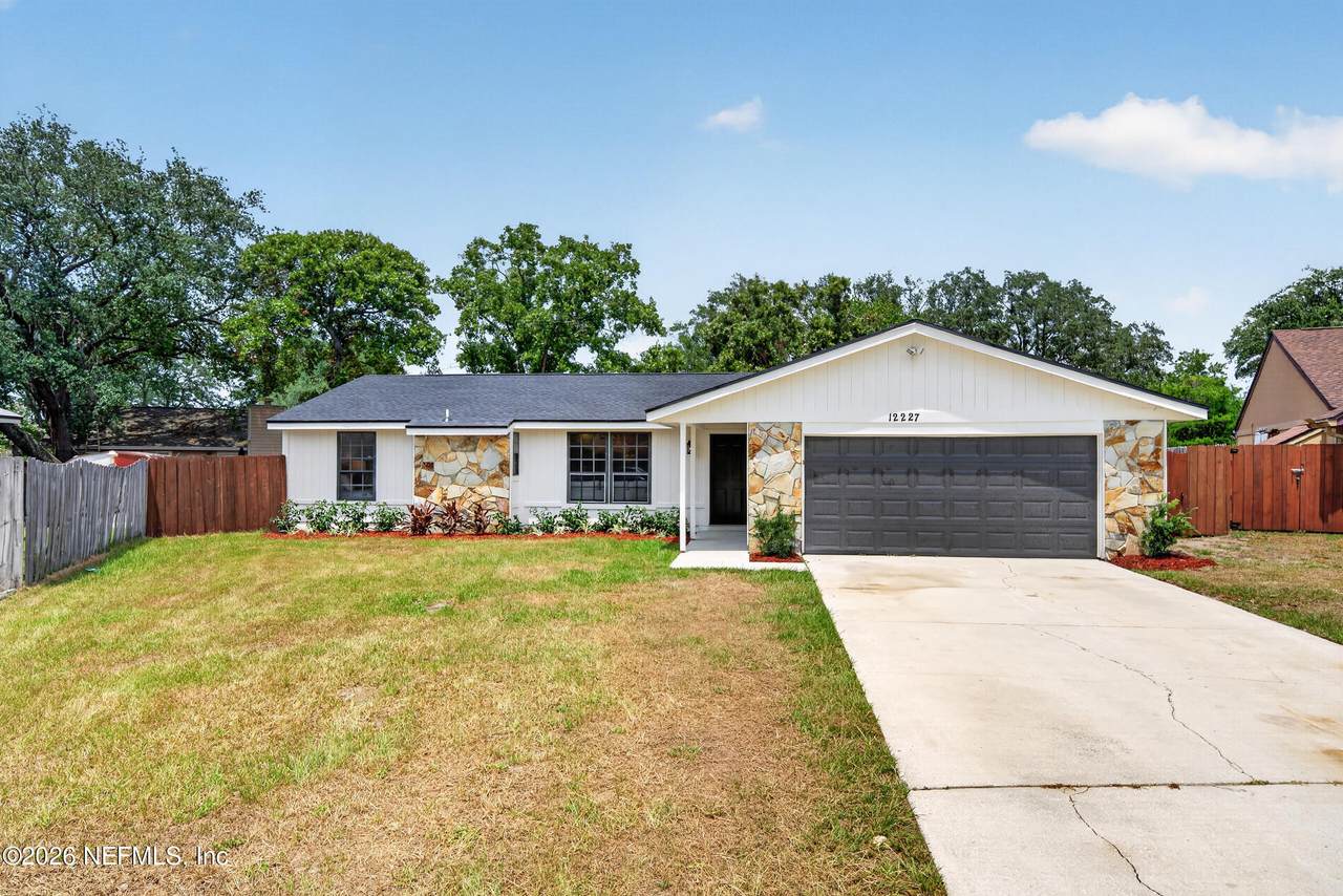 12227 Chippenham Court - Photo 1